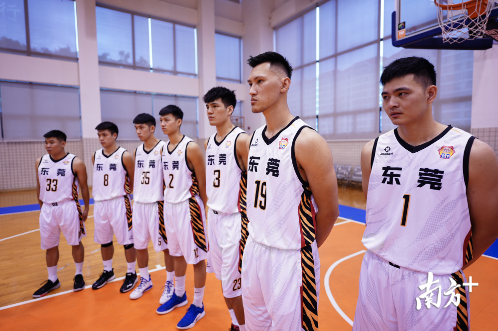 关于贵州男篮喜获连胜，积极备战提升实力的信息