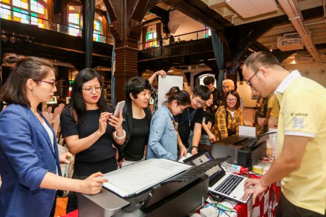 比赛珍贵镜头：记录生动瞬间脉脉入心的简单介绍