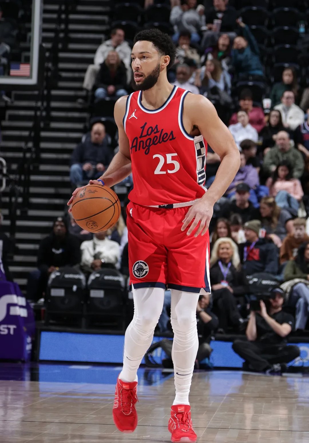 包含火箭球员西蒙斯:我们要相互信任才能打好比赛的词条 包含火箭球员西蒙斯:我们要相互信任才能打好比赛的词条