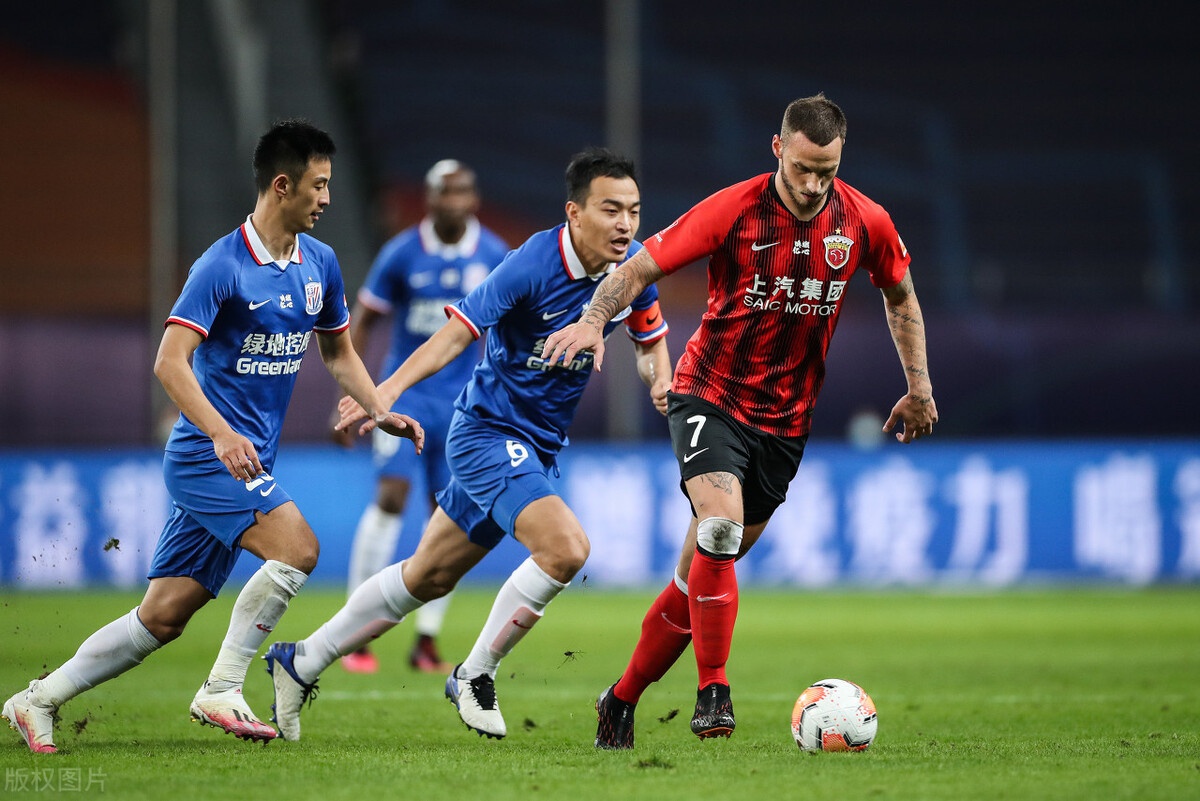 狂风暴雨：顶尖球队激烈对决